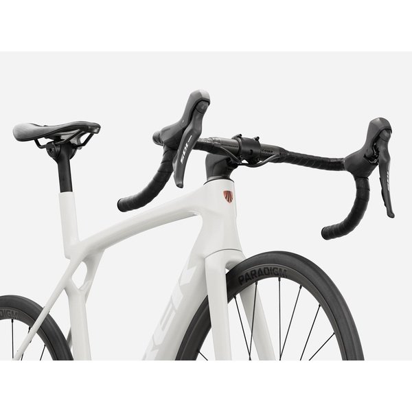 Dviratis 28" TREK Madone SL 5 baltas