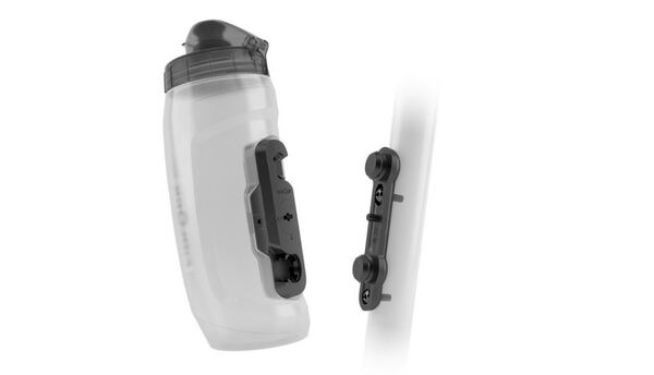 Gertuvė TWIST bottle 590 + bike base Set permatoma/skaidri