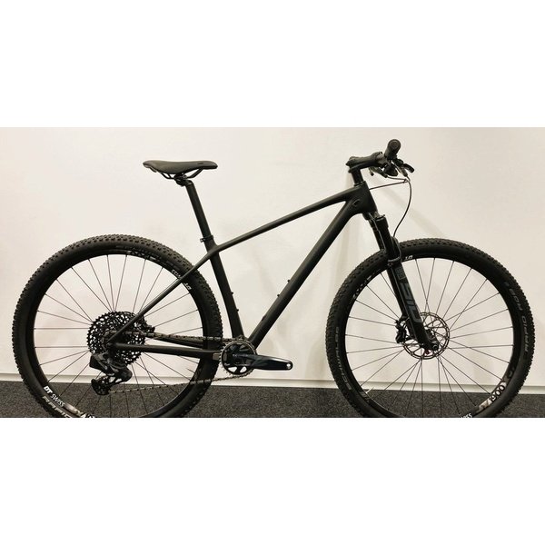 Dviratis 29" CLASSIC MTB CARBON juodas