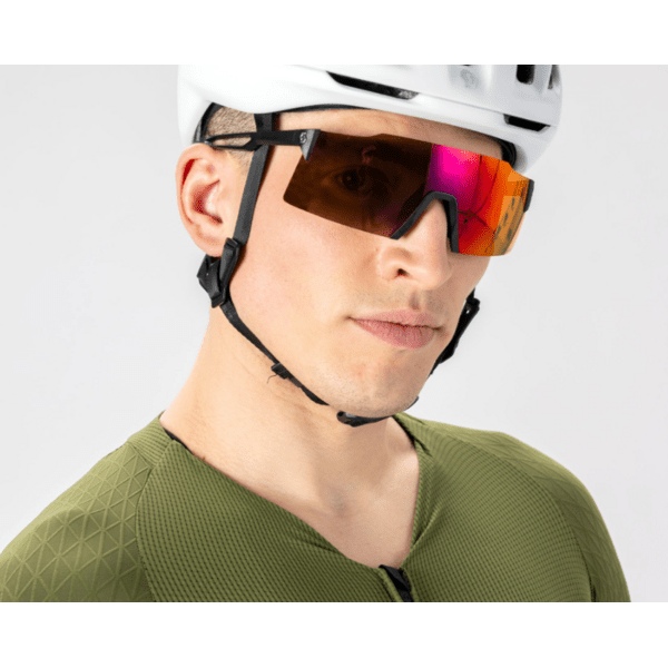 Akiniai Scott Stride black AMP red chrome S3 