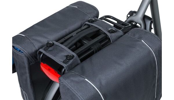 Dvigubi krepšiai ant bagažinės Basil Sport Design 35*15*43mm